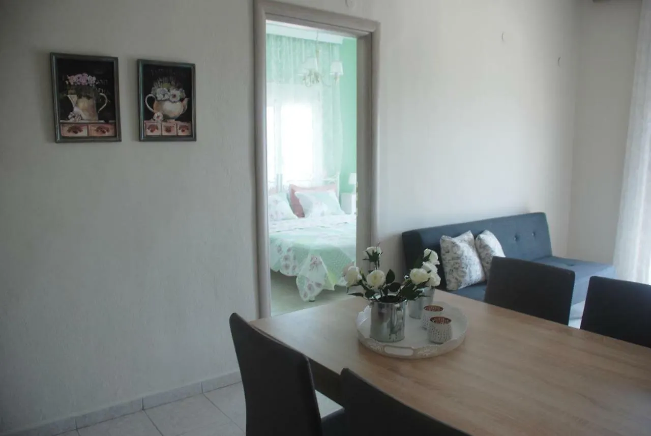 Vintage Home Ouranoupoli